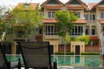 Desa ParkCity (Adora)