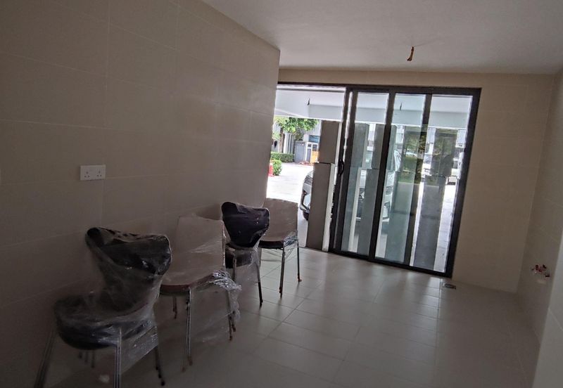 The Mansions @ Parkcity Heights