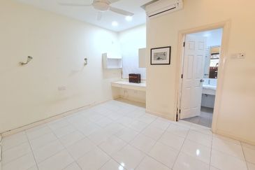 Desa ParkCity (Adora)