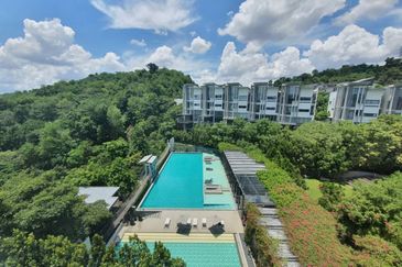 The Mansions @ Parkcity Heights