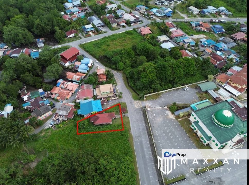 Land in Semariang , Petra Jaya, Sarawak, Kuching