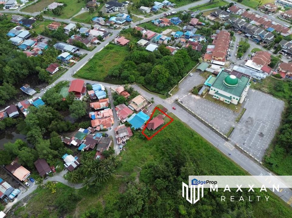 Land in Semariang , Petra Jaya, Sarawak, Kuching