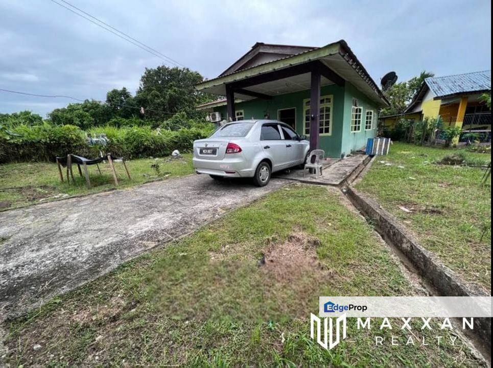 Land in Semariang , Petra Jaya, Sarawak, Kuching