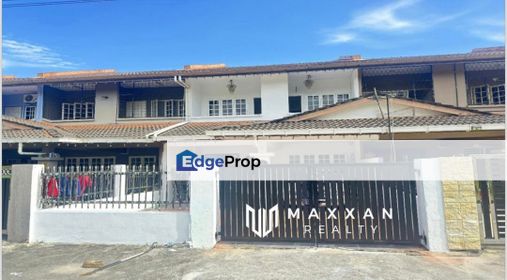 Double Storey Intermediate in Jalan Istana, Kuching , Sarawak, Kuching