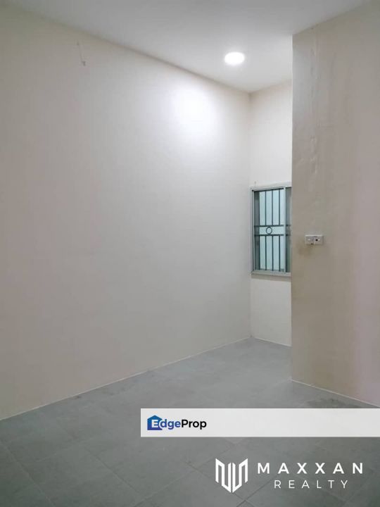 Single Storey Intermediate in  Taman Berlian Stabil, Kota Samarahan, Sarawak, Kota Samarahan