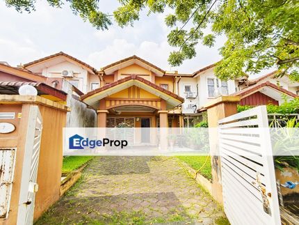 NEAR LRT Double Storey House , Putra Bistari, Seksyen 2 Putra Heights, Selangor, Putra Heights