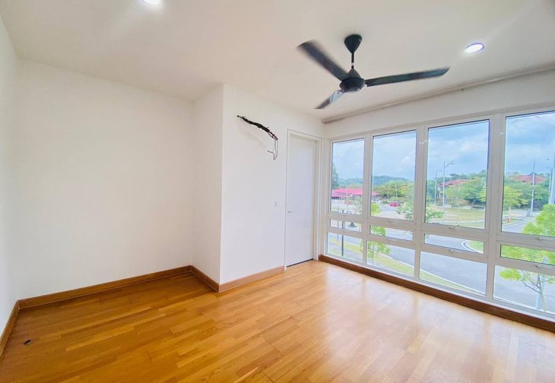 Duta Villa, Presint 14