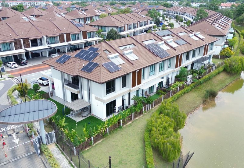 Isle of Botanica, Setia Eco Glades