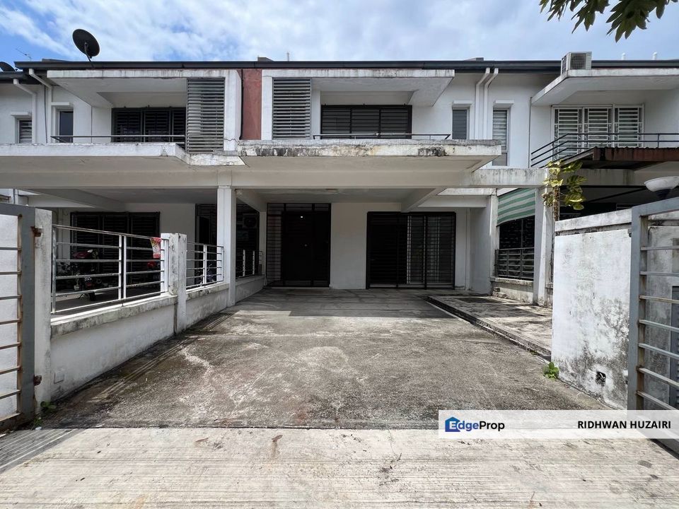 Kampung Paya Jaras Tengah 2 Storey Superlink Terrace House For Sale, Selangor, Shah Alam