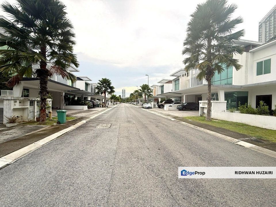 Cassia Garden Residence Double Storey Semi Detached House For Sale, Selangor, Cyberjaya