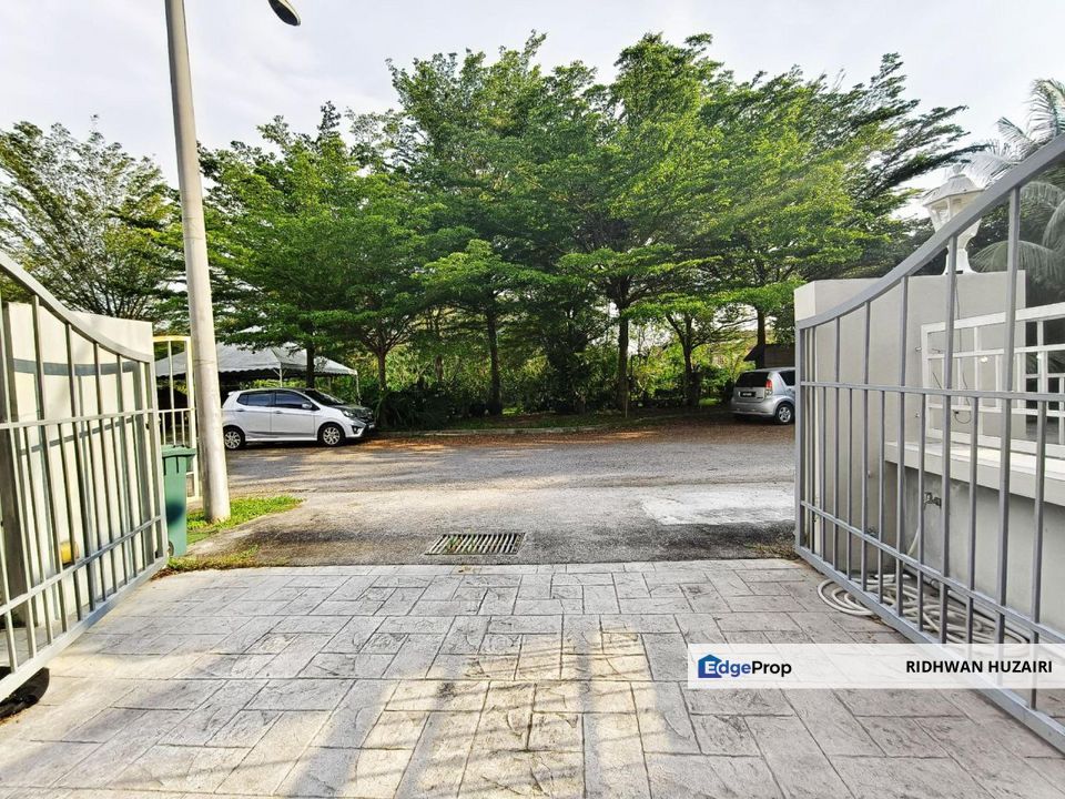 Double Storey House Aster Seksyen 4 Tambahan Bandar Baru Bangi, Selangor, Bangi