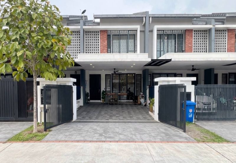 Elmina Green Three @ City of Elmina