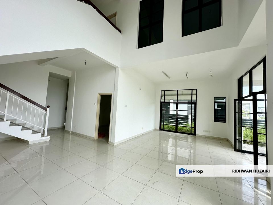 Seksyen 3 Bandar Baru Bangi 2.5 Storey Semi Detached House For Sale, Selangor, Bangi