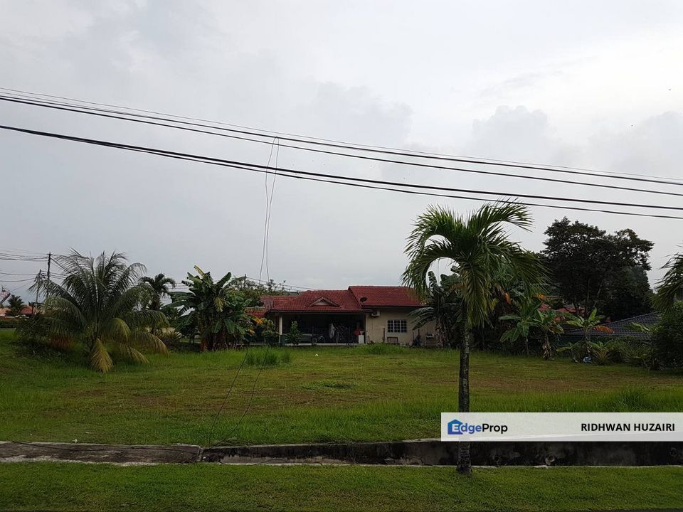 Taman Tenaga Puchong Bungalow Lot Corner For Sale, Selangor, Puchong