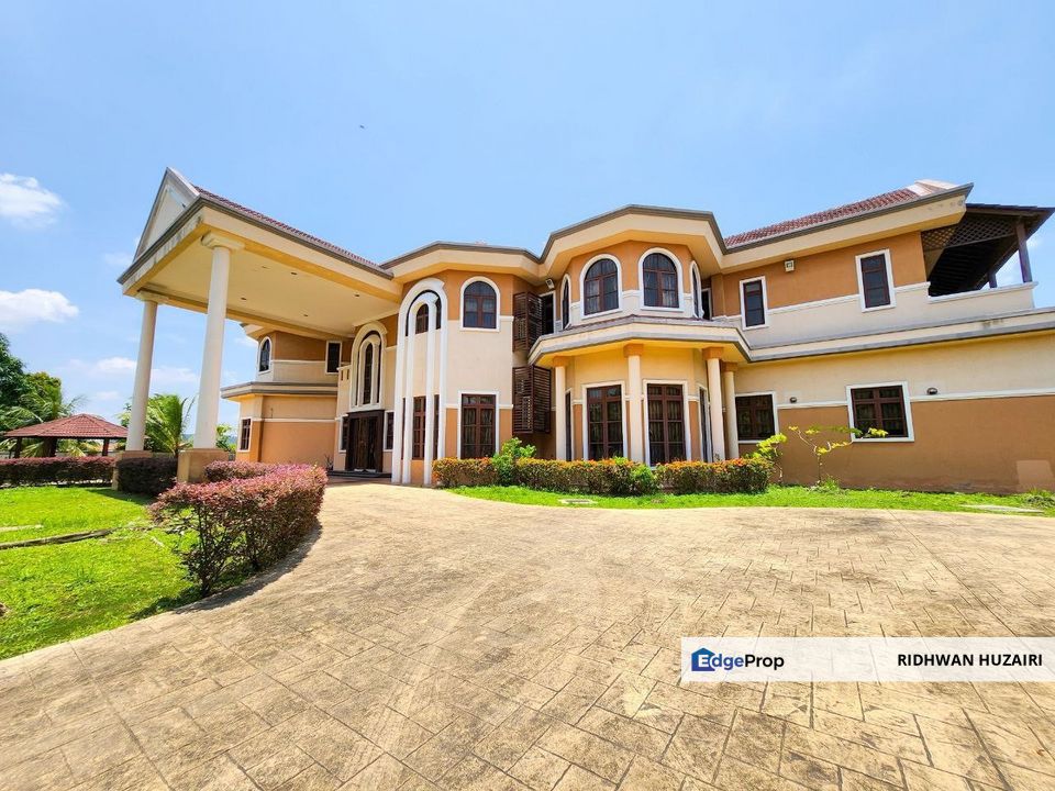 Luxury Double Storey Bungalow House Kota Warisan Sepang , Selangor, Sepang
