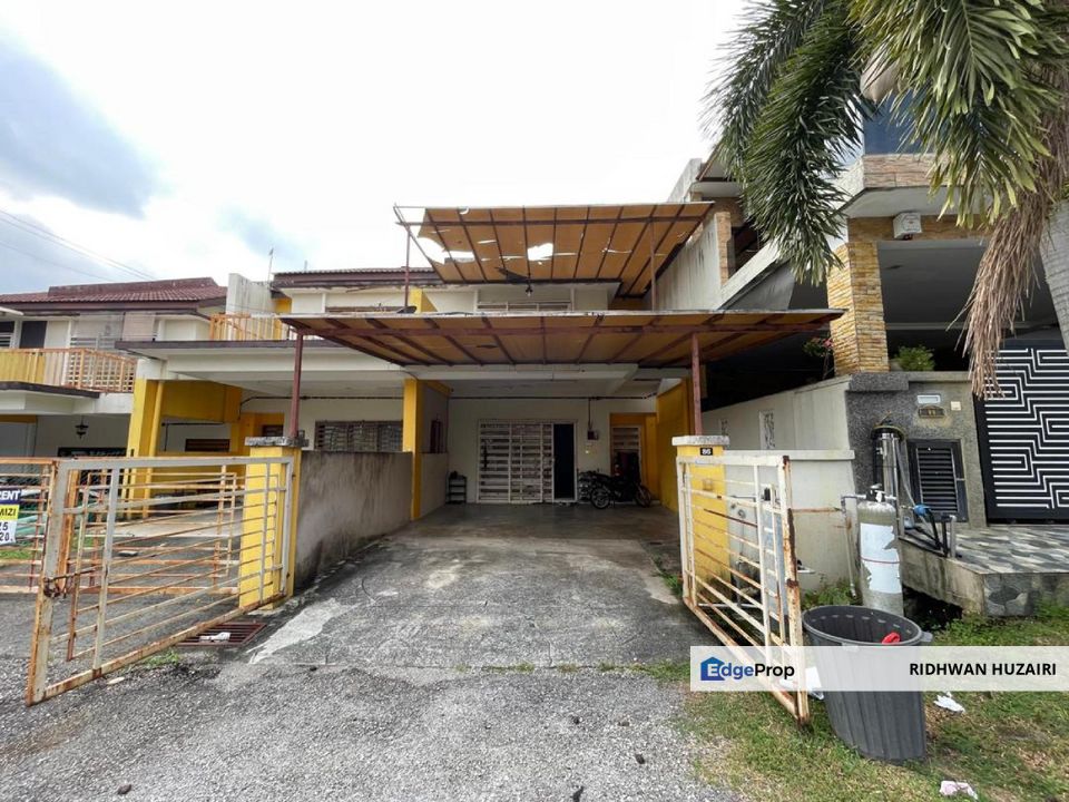 Desa Salak Permai Double Storey Terrace House For Sale, Selangor, Sepang