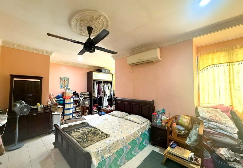 Pusat Bandar Putra Permai