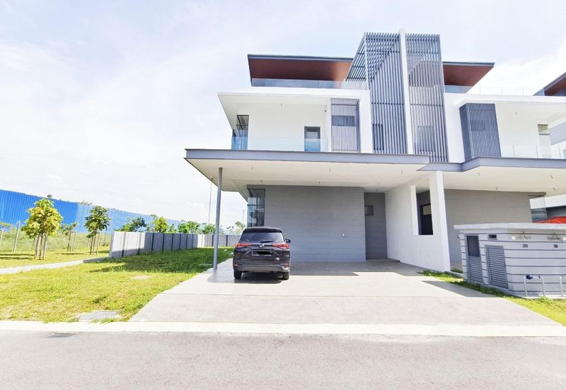 Broadleaf Residences, Hometree