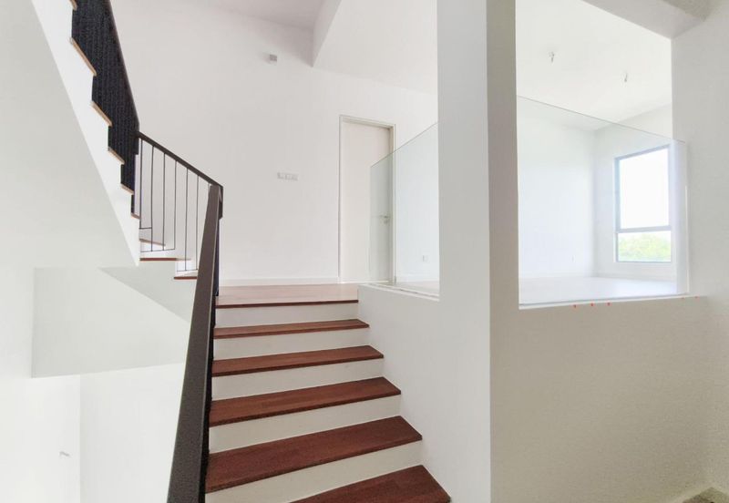 Broadleaf Residences, Hometree