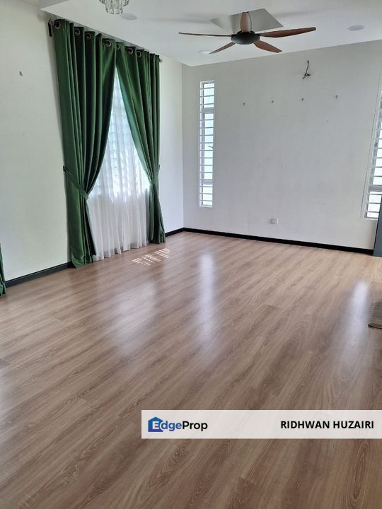 Taman Tasik Senangin Bungalow 1.5 Storey For Sale, Negeri Sembilan, Lenggeng