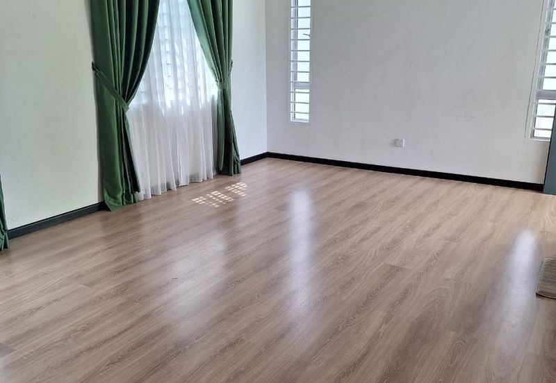 Albury 2, Taman Tasik Senangin