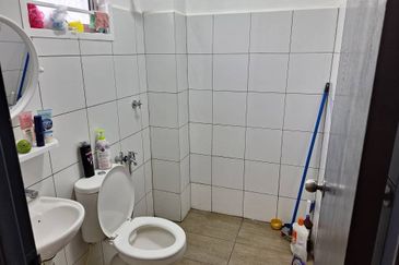 Albury 2, Taman Tasik Senangin