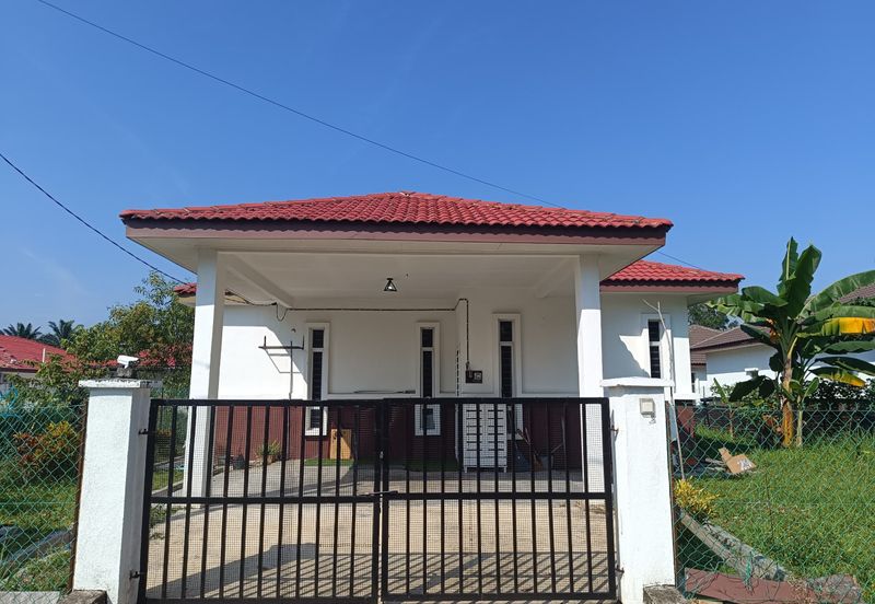 Albury 2, Taman Tasik Senangin