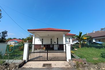 Albury 2, Taman Tasik Senangin