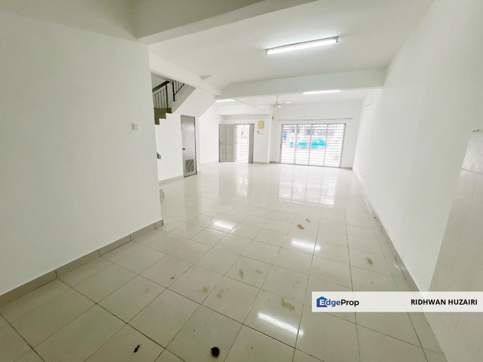 Aman Putri Sungai Buloh 2 Storey Terrace House For Sale, Selangor, Sungai Buloh