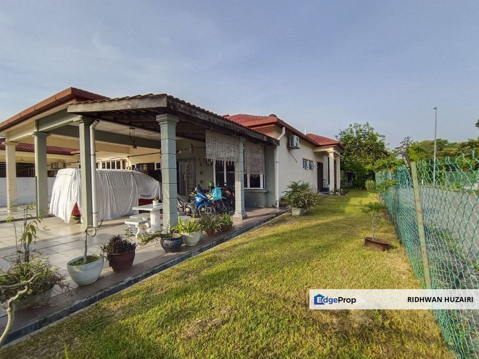 End Lot Single Storey Taman Meru Permai Meru Klang, Selangor, Klang