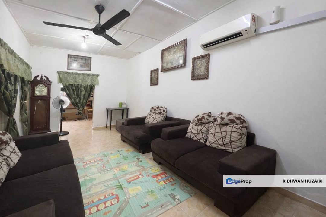 Facing Open Single Storey House Seksyen 17 Shah Alam, Selangor, Shah Alam