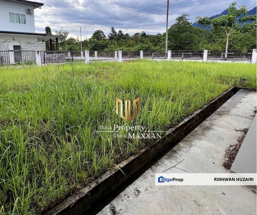 Taman Serapi Maju Double Storey Semi Detached House For Sale, Sarawak, Kuching
