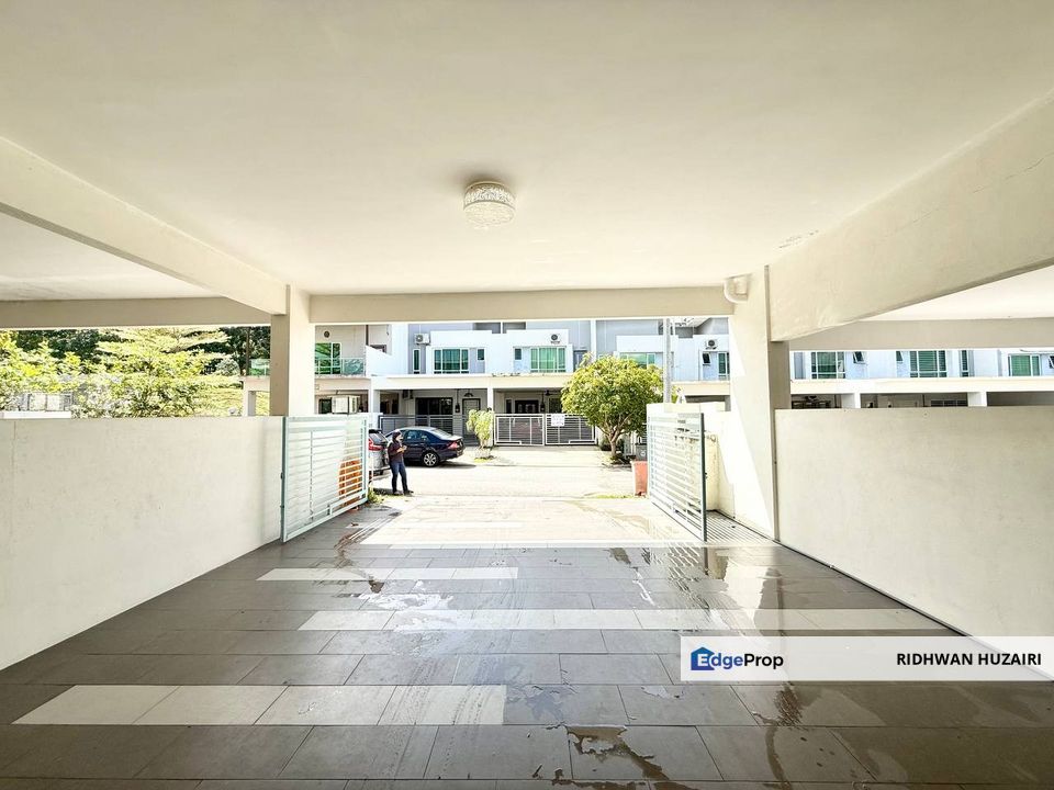 Double Storey Terrace House Hijayu Bandar Sri Sendayan  , Negeri Sembilan, Seremban