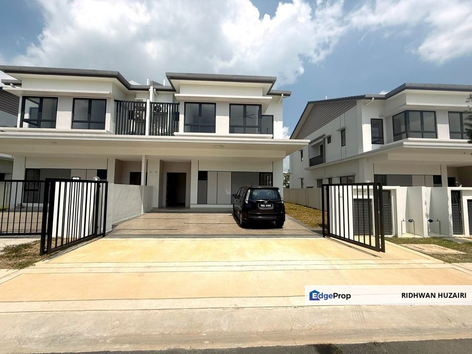 Sejati Lakeside 2 Double Storey Semi Detached House For Sale, Selangor, Cyberjaya