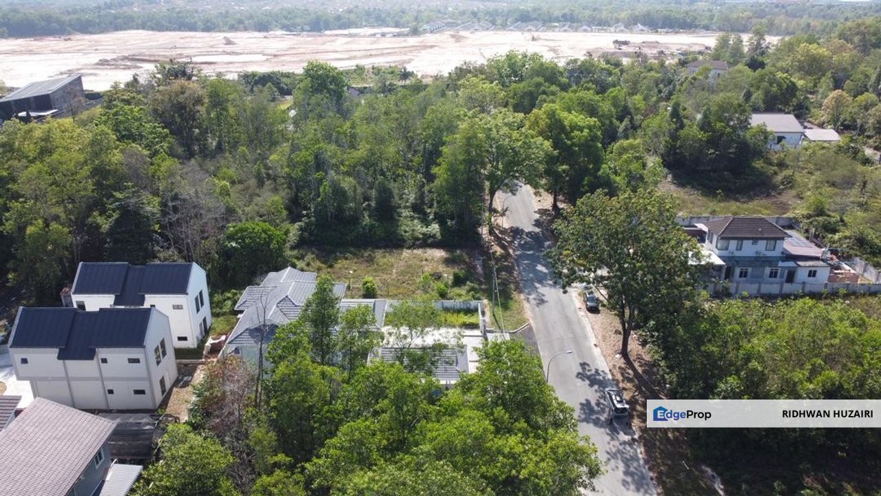 Bungalow Land Bandar Bukit Mahkota Seksyen 9, Bangi, Selangor, Bangi