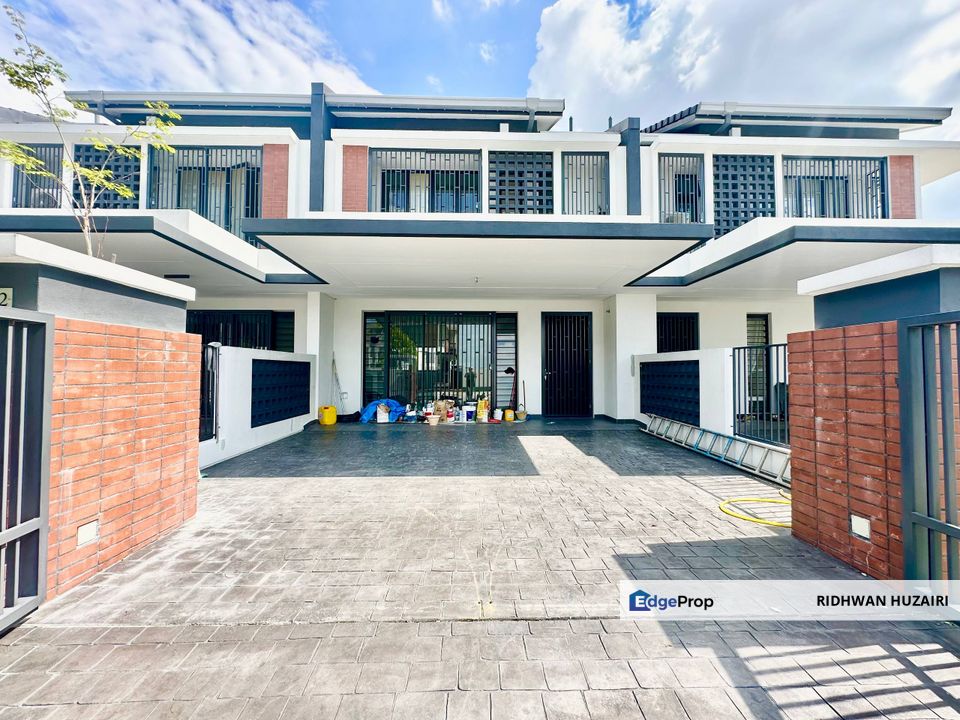 Superlink Double Storey Jalan Cassia Elmina Green 6 Seksyen U17 Elmina West, Selangor, Shah Alam