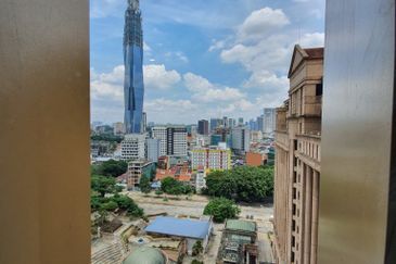 EXSIM | Ceylonz Suites