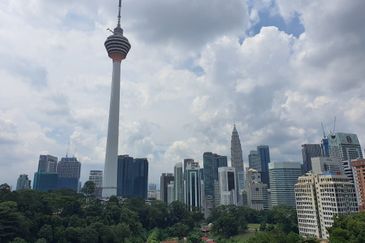 EXSIM | Ceylonz Suites