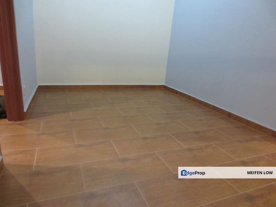 Taman Putra Prima, Jalan PP1 2-storey Link House for Sale, Selangor, Puchong