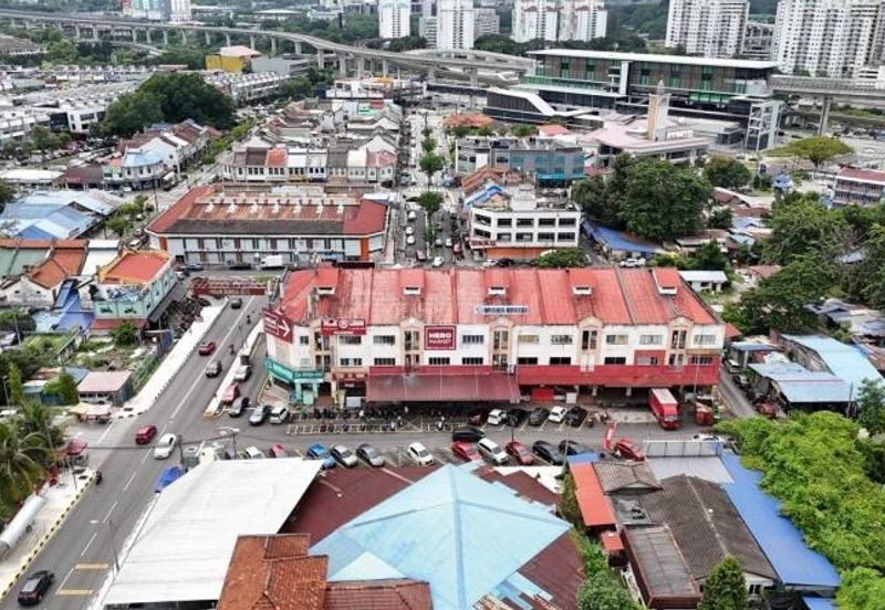 Jalan Gangsa, Seksyen 3, Pekan Sungai Besi, 3 Storey Shop Office Lot For Sale
