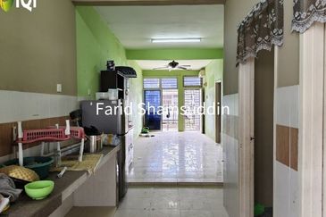 BANDAR SAUJANA PUTRA SP7