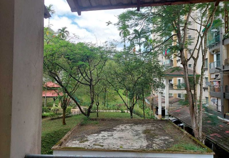 Emerald Hill, Taman Bukit Indah