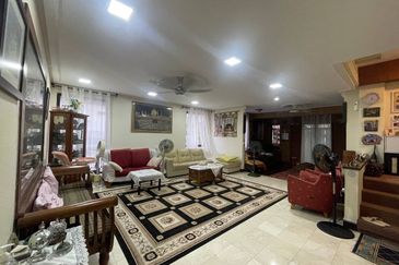 Taman Desa, Renovated Danau Villa Semi D, for Sale