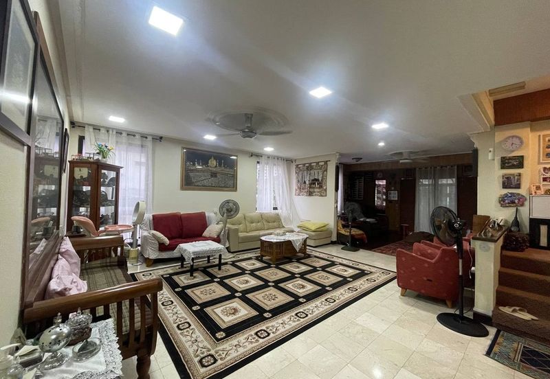 Taman Desa, Renovated Danau Villa Semi D, for Sale