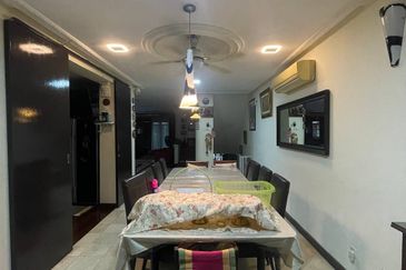 Taman Desa, Renovated Danau Villa Semi D, for Sale