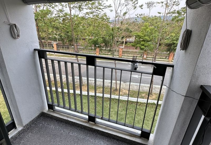 Monet Lily @ Sunsuria City