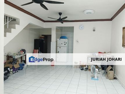 Puchong Utama, Double Storey Fully renovated, open facing, Selangor, Puchong