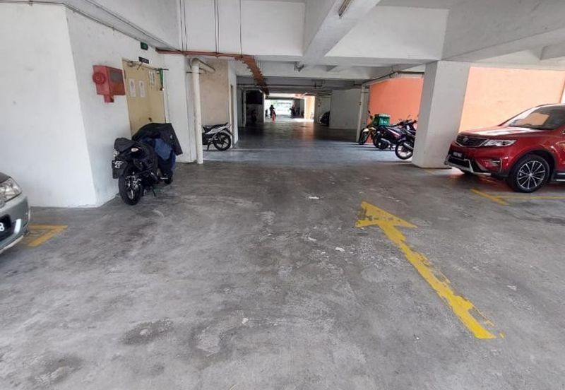 Suria Apartment, Taman Medan, Petaling Jaya