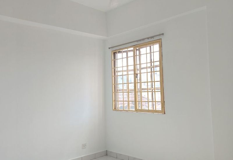 Apartment Mawar, Bandar Baru Sentul, walking distance to LRT