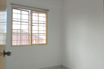 Apartment Mawar, Bandar Baru Sentul, walking distance to LRT